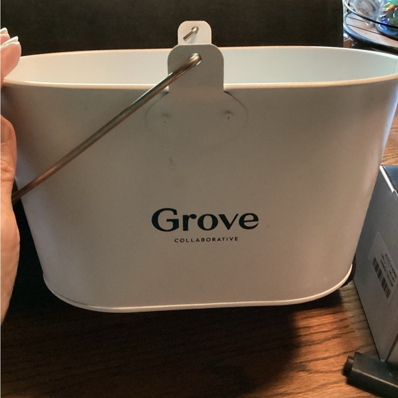 Grove 🪣 - Picture 2 of 2